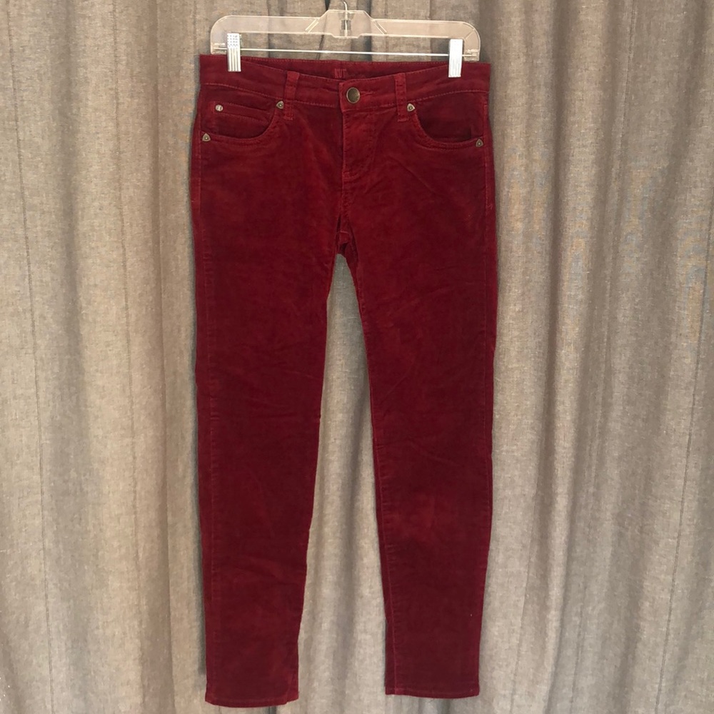 Burgundy Kut from the Kloth stretch corduroy pants